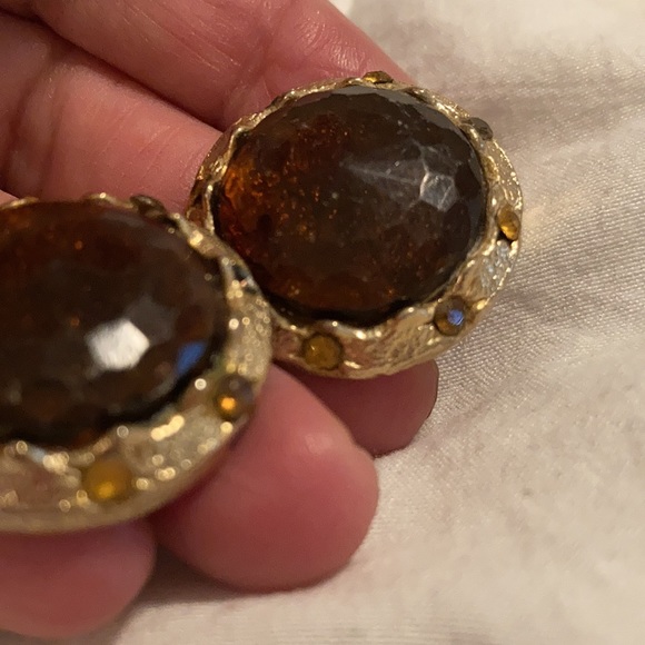 5/$25 1950s lucite root beer a d yellow citrine rhinestone chip clip ear… - Picture 3 of 4